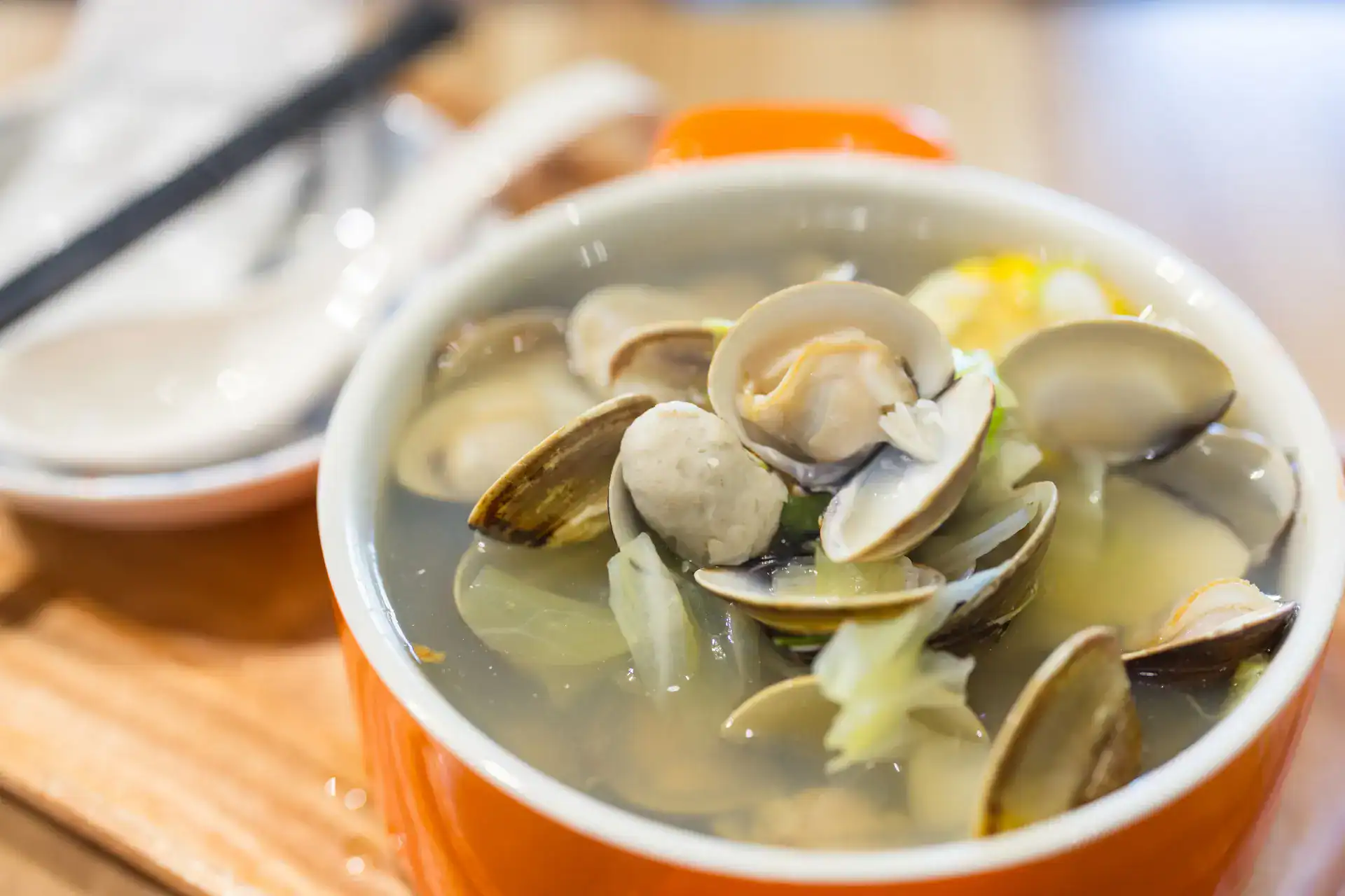 【好喝的雞湯食譜】10 道家常雞湯料理，簡單煮就暖胃又營養