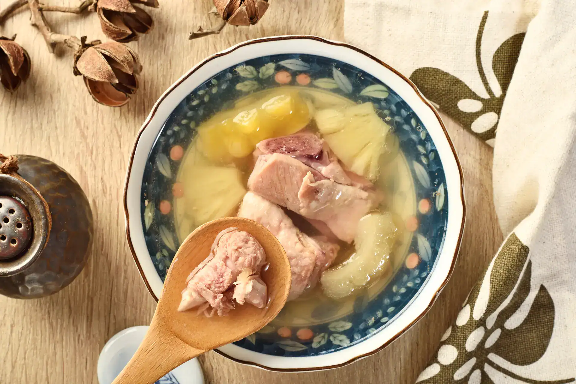 【好喝的雞湯食譜】10 道家常雞湯料理，簡單煮就暖胃又營養